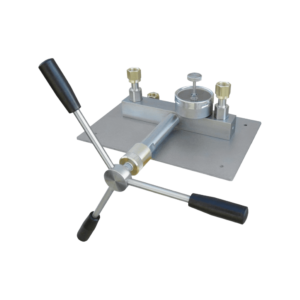 SIKA P700.G2 Table top test pumps with spindle wheel up to 700 bar